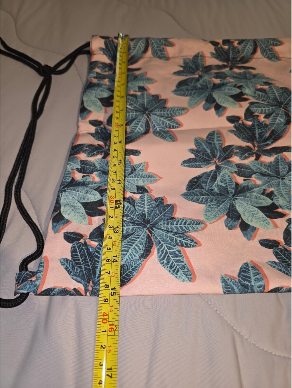Hawaiian Print Drawstring Backpack - Excellent Condition - Picture 5 of 6